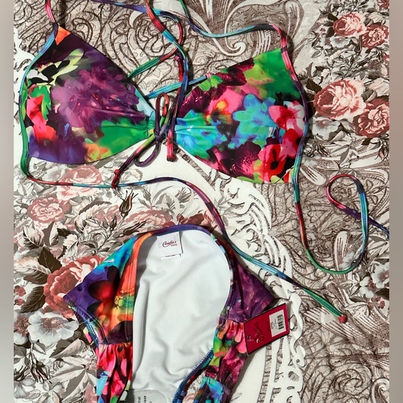 NWT Candies Juniors Multi Colorful Floral Bikini - Size XL Top & L Bottom - Picture 5 of 9